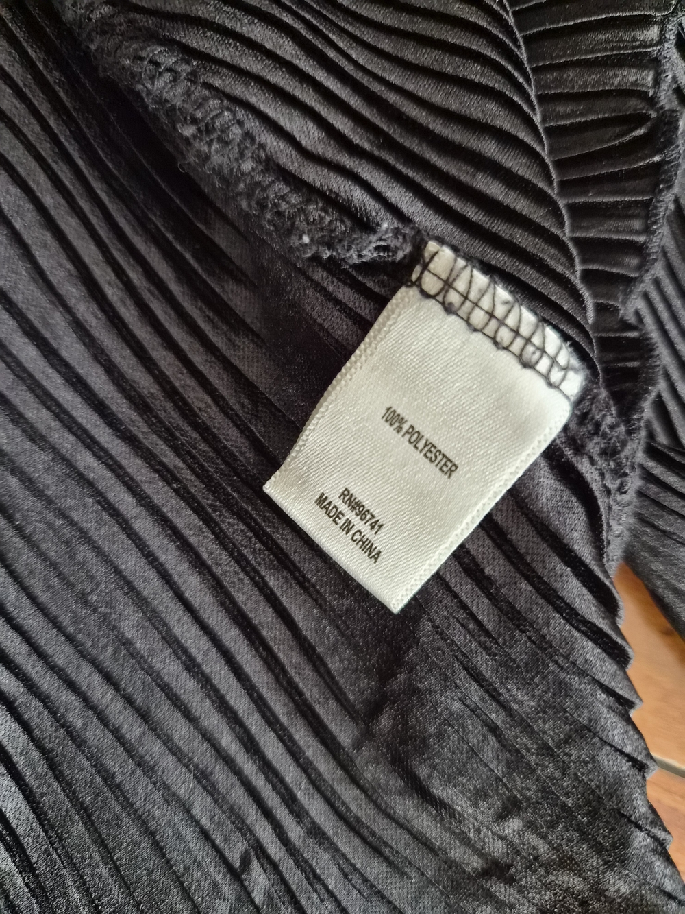 Pleated Button Down Long Sleeve Shirt Size S - Picture 4 of 13